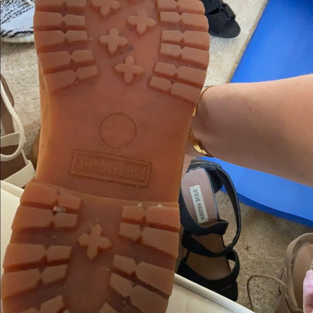 Timberlands - image 3